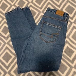 AMERICAN EAGLE Mom Jean size 2